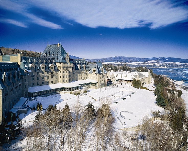 The Castle on the Cliff: Majestic, Magic, Manoir